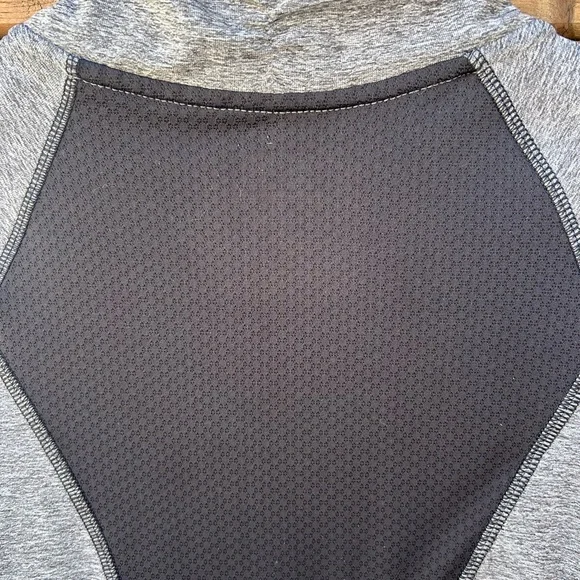 245.CHAMPION Women’s Athletic Gray 1/4 Zip Semi-Fitted Top - Picture 5 of 12